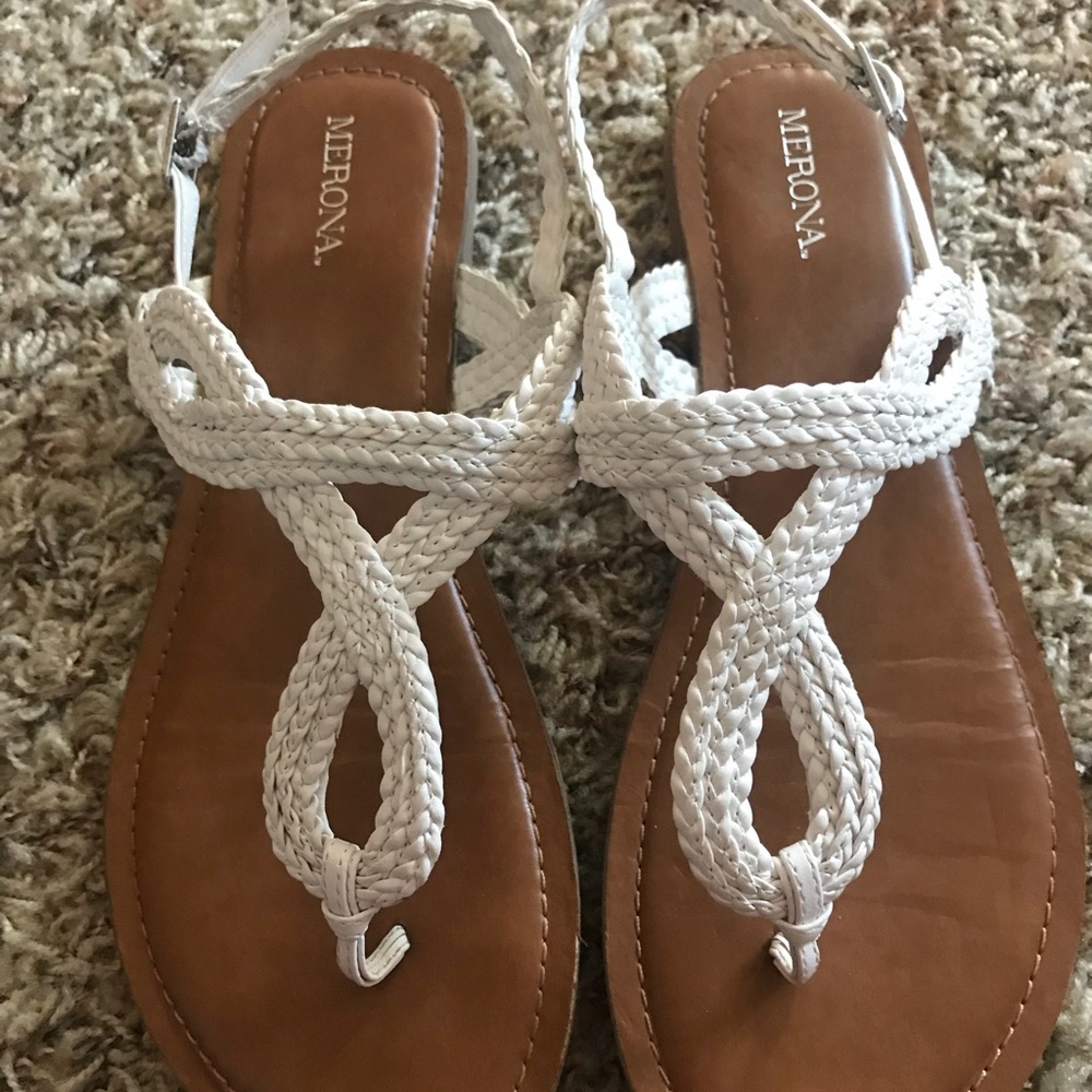 White Strappy Sandals Size 9 Women’s
